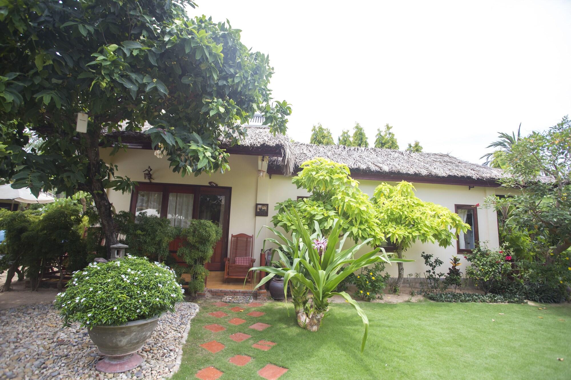 Bao Quynh Bungalow Hotel Phan Thiet Exterior photo